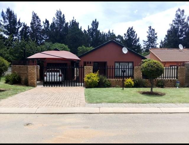 3 BEDROOM HOUSE FOR SALE IN BIRCH ACRES